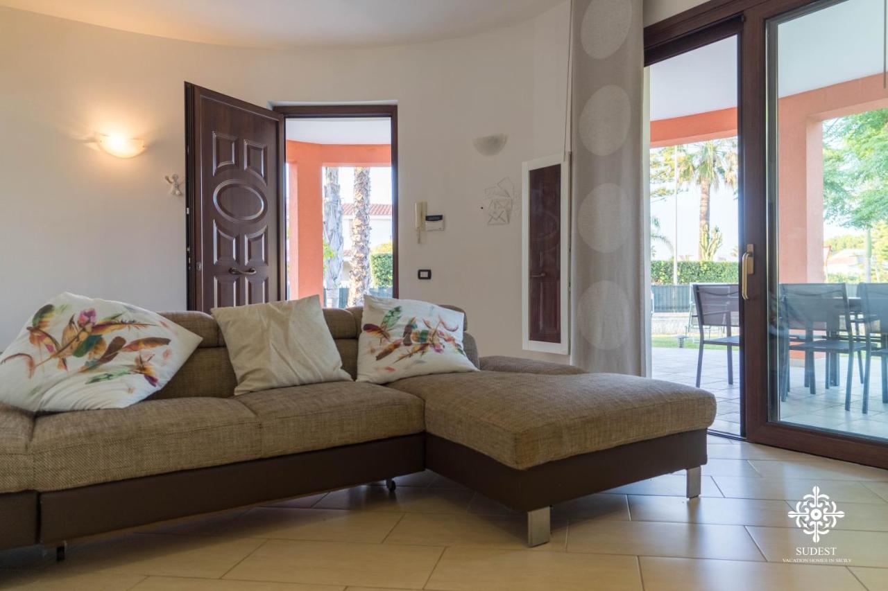 Villa Seaside - Beach Retreat With Jacuzzi Syracuse Exterior foto