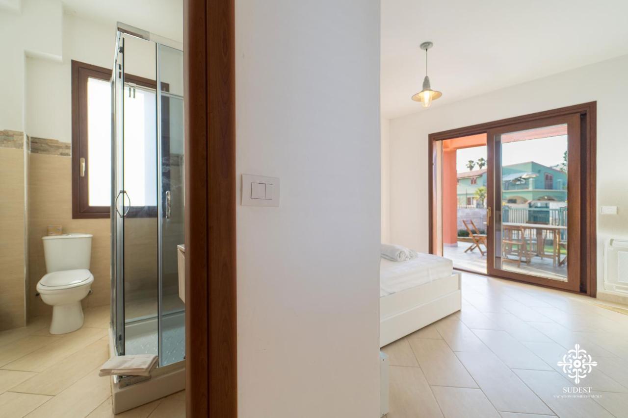 Villa Seaside - Beach Retreat With Jacuzzi Syracuse Exterior foto